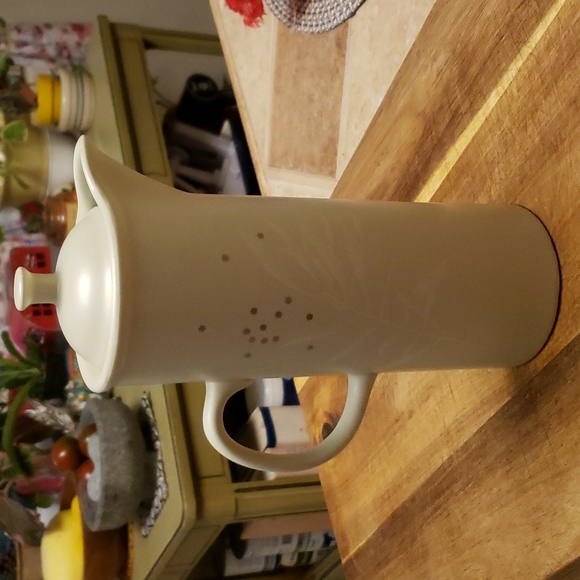 Thomas Obrien Tea Pot Snow Leaf - Picture 1 of 6